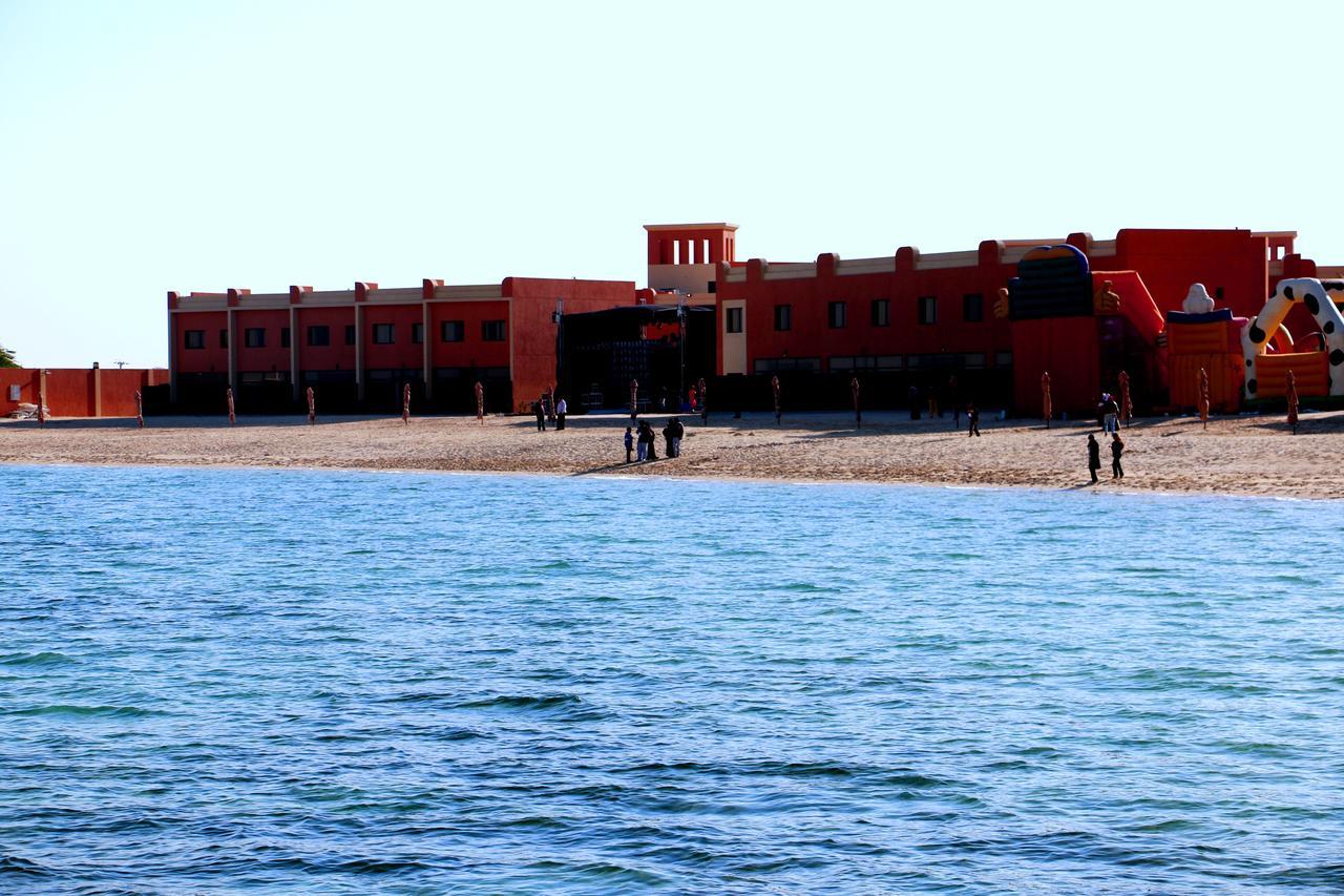 Aquamarine Kuwait Resort Al Nuwaiseeb Buitenkant foto