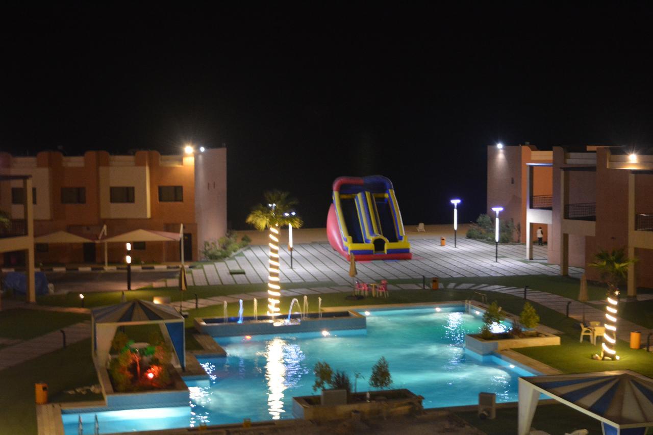Aquamarine Kuwait Resort Al Nuwaiseeb Buitenkant foto